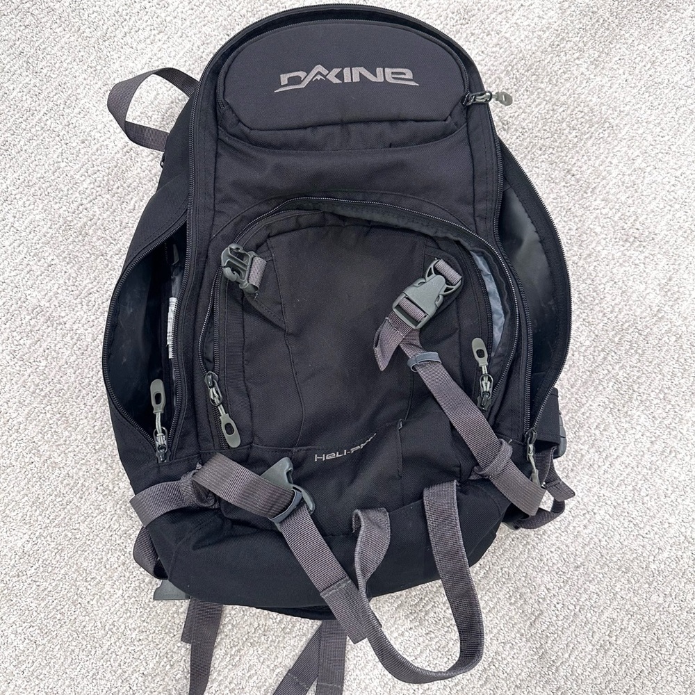 Dakine Heli-Pro backpack